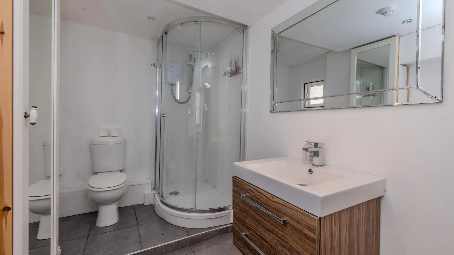 Perfect Seaside Getaway I Central Big Town House Next To Brighton Beach I First Choice For Big Group & Family Stay Velká Británie