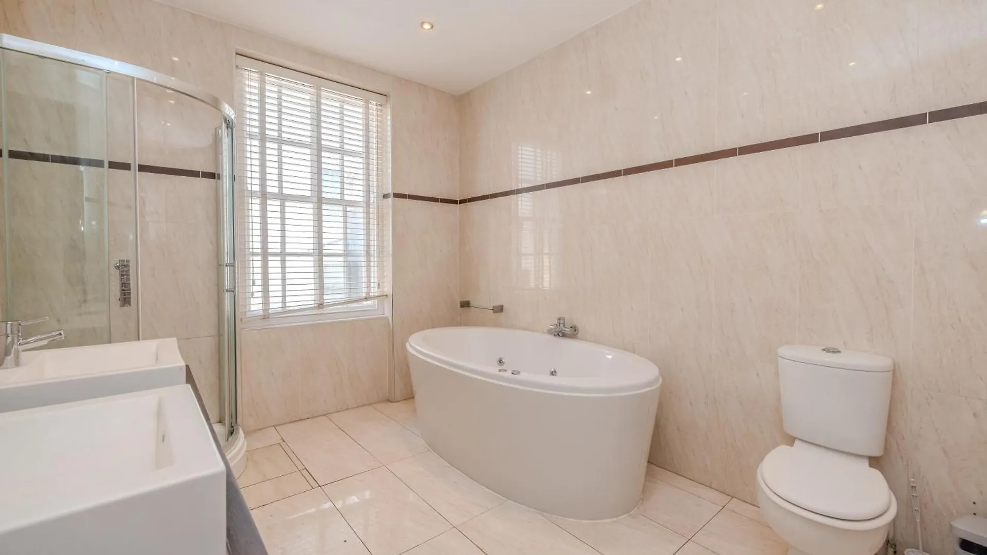 Apartmán Perfect Seaside Getaway I Central Big Town House Next To Brighton Beach I First Choice For Big Group & Family Stay